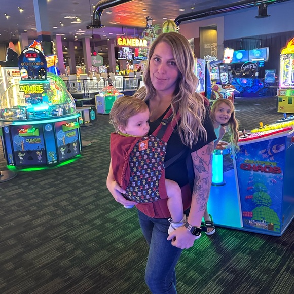 Meet your posher Jessica - Picture 7 of 16